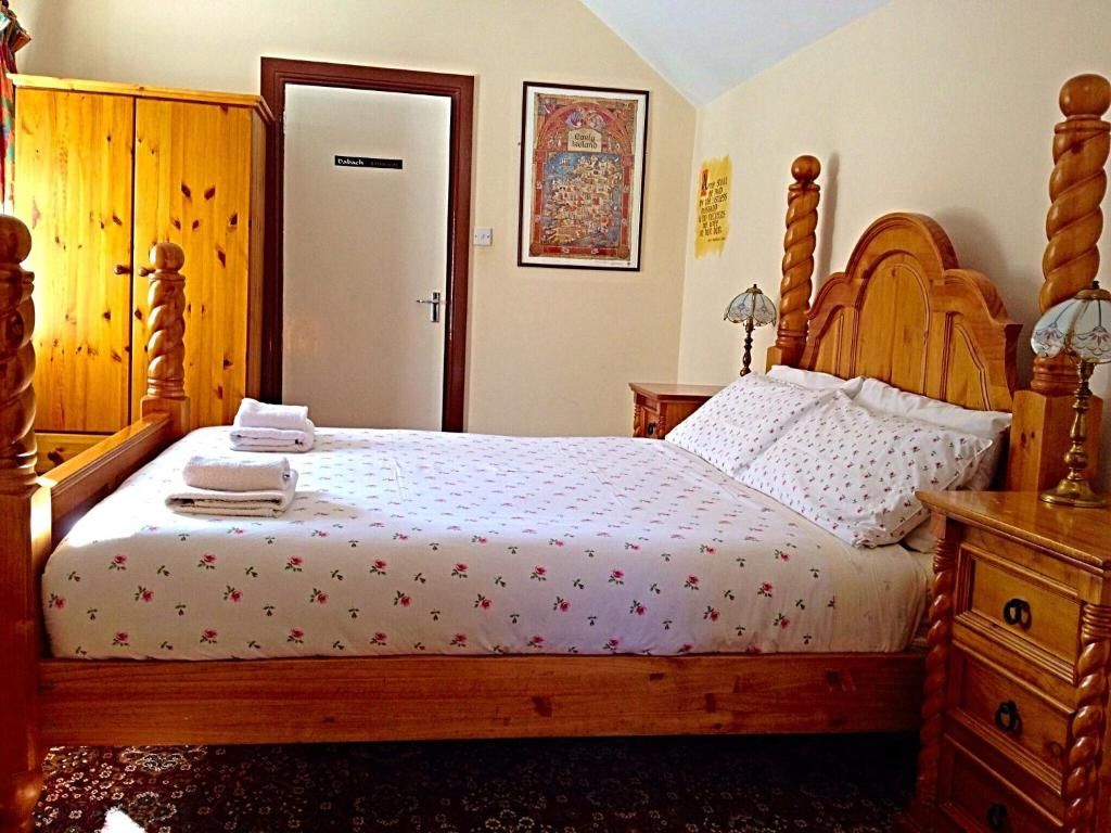 Отели типа «постель и завтрак» Cashel Town B&B Кашел-20