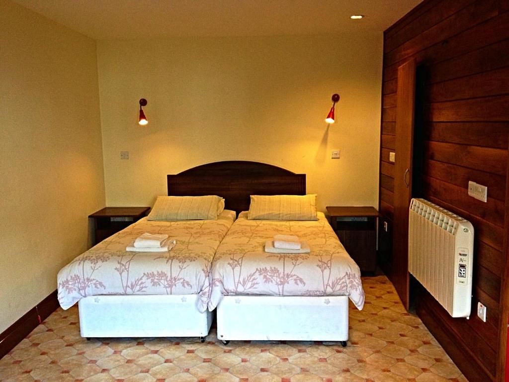 Отели типа «постель и завтрак» Cashel Town B&B Кашел-33